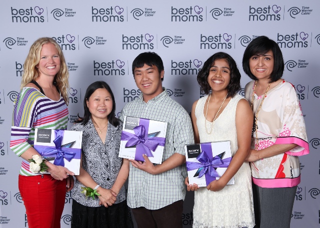 Best Moms 2013 Top Winners. Photo TWC