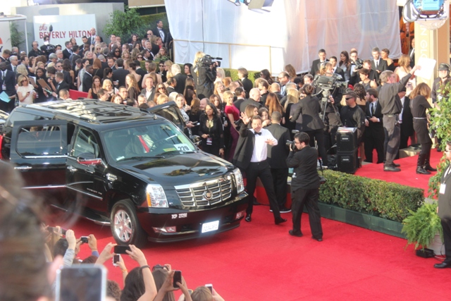 Jimmy Fallon Golden Globes Walks to Fans